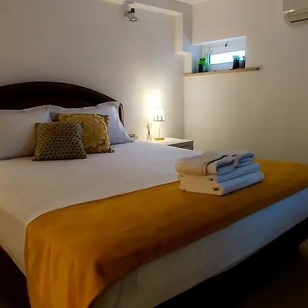 Lemon Tree Apartment
